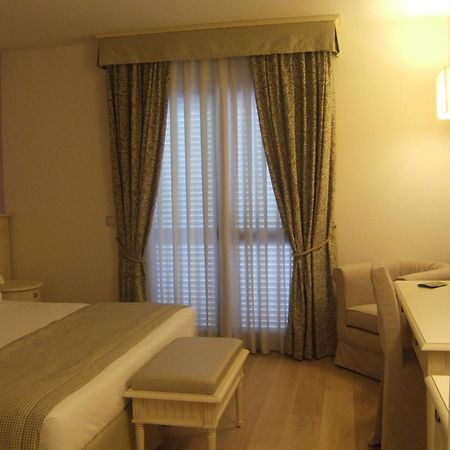 Hotel Girifalco - Nature & Relax マッサ・マリッティマ エクステリア 写真