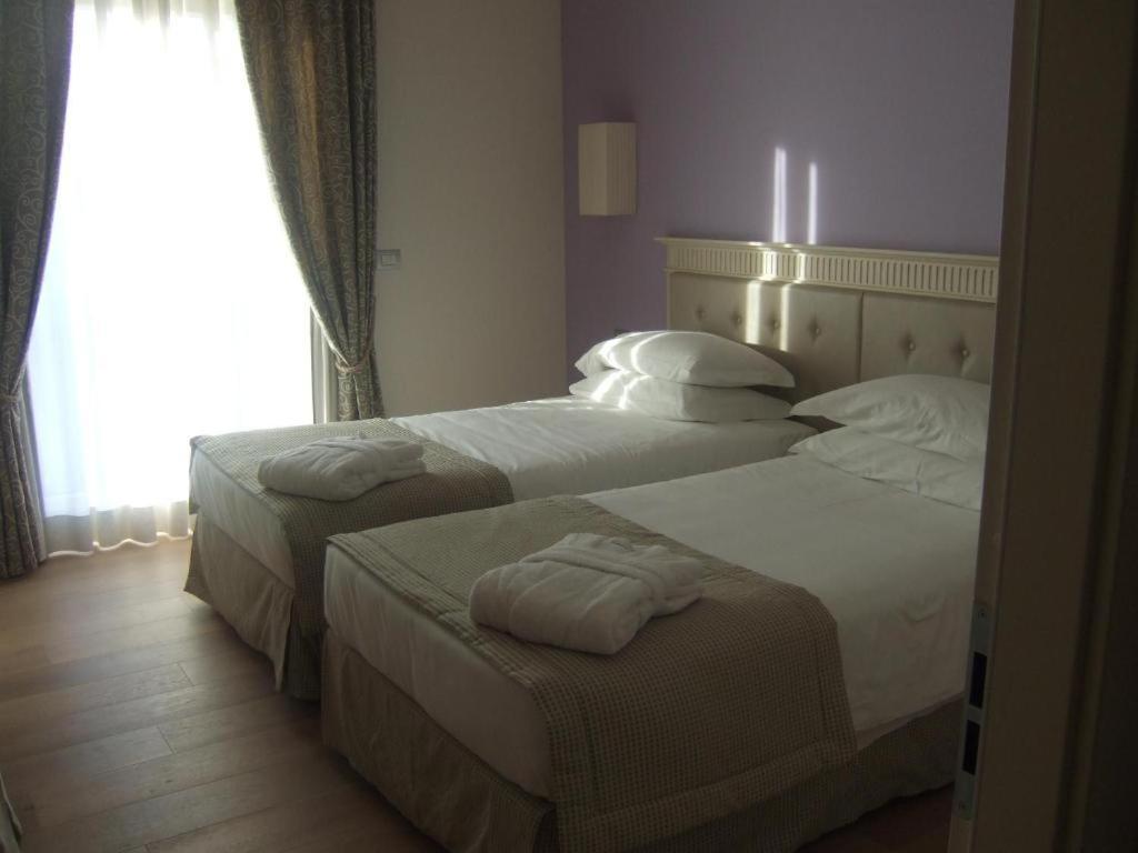 Hotel Girifalco - Nature & Relax マッサ・マリッティマ エクステリア 写真